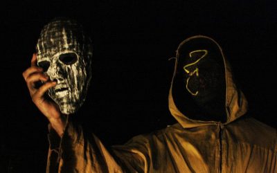 Listen to the new exciting chapter of THE KING IN YELLOW