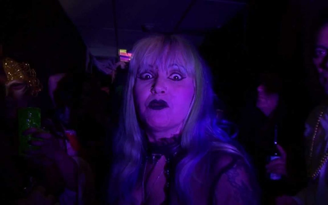 45 Grave parties with the demons on Tomb’s Jukebox