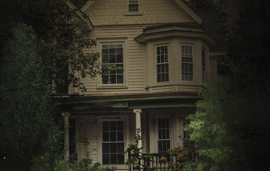 Carnacki the Ghost Finder enters “The House Among the Laurels”