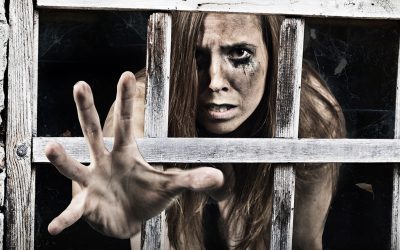 Exclusive pics & teaser, plus comments: Midwest fright film “THE GIRL IN THE CRAWLSPACE” wraps