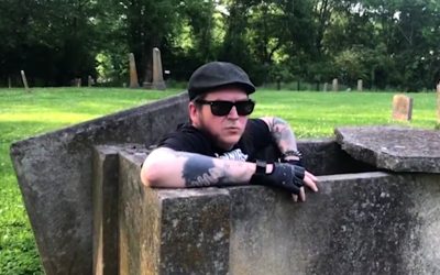 THE CREEPING CRUDS CHOW DOWN ON TOMB’S JUKEBOX