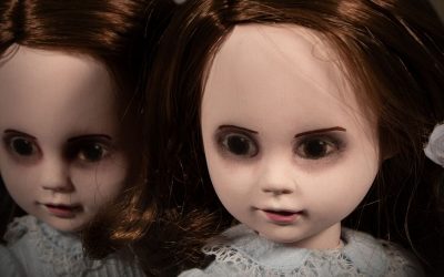 THE LIVING DEAD DOLLS take a SHINING to the GRADY TWINS
