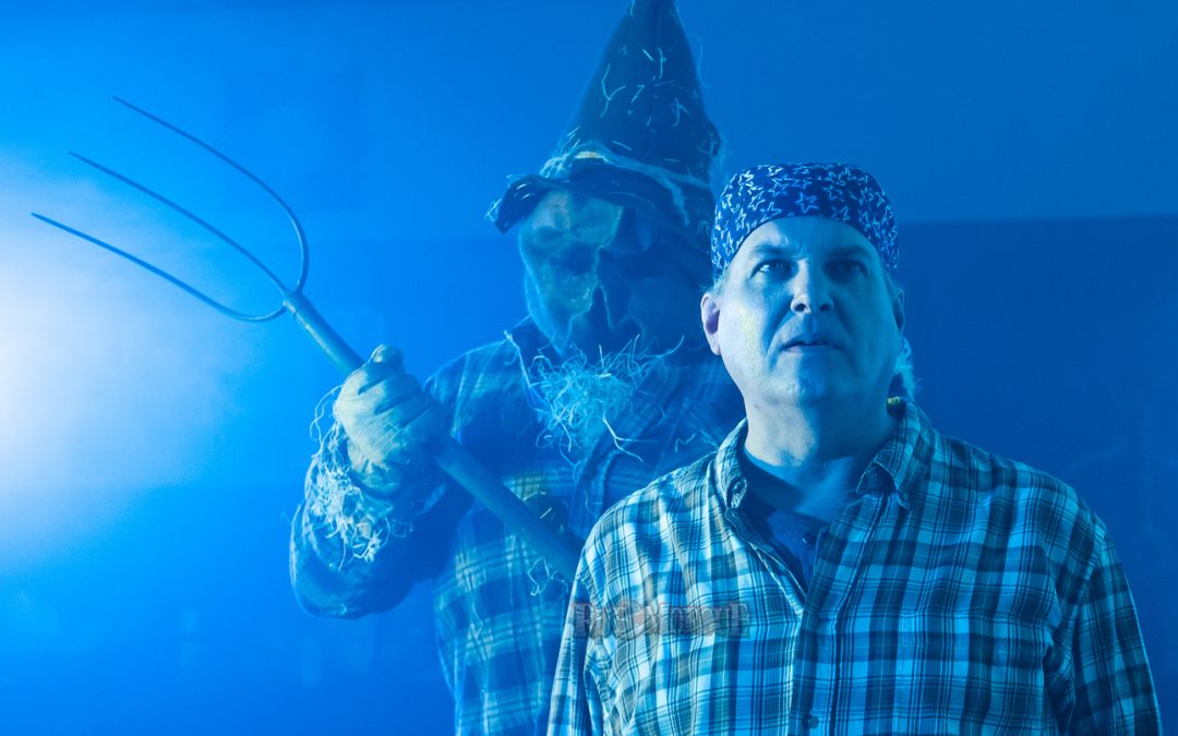 Exclusive photos, poster and comments: Take a trip to “SCARECROW COUNTY”