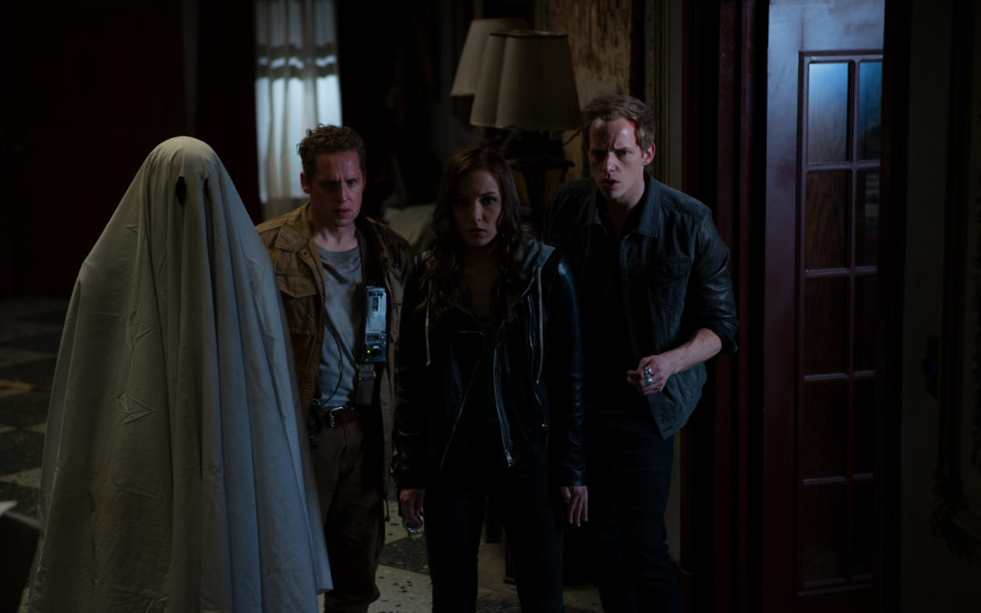 Exclusive clip: The ghostbumblers of “DEADTECTIVES”