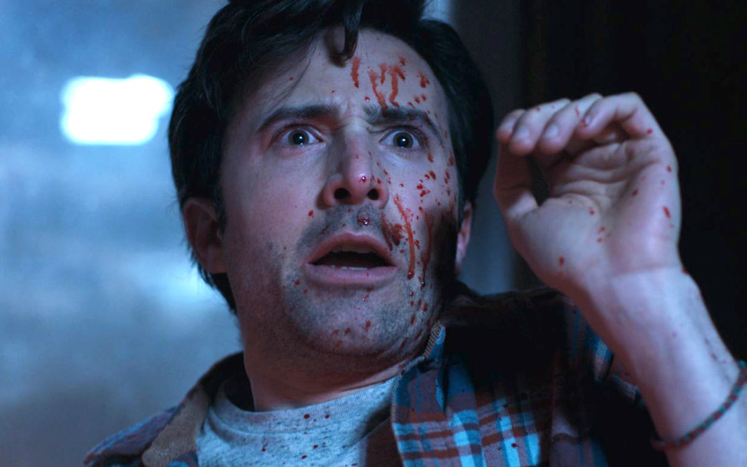 Exclusive clip: “USELESS HUMANS” attempt to take out an alien attacker