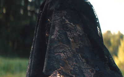 New trailer teases the rural creeps of “HONEYDEW”