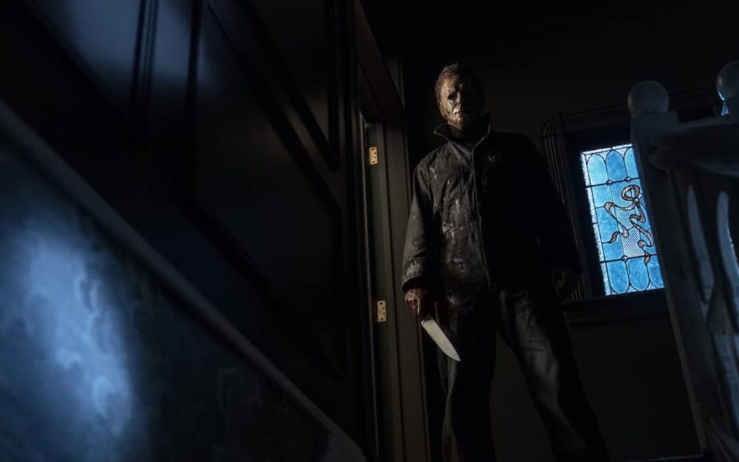 Movie Review: The suspense bleeds out of “HALLOWEEN KILLS”
