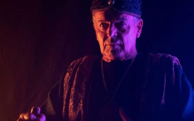 RAY WISE TALKS “KING KNIGHT” AND HIS LIFELONG LOVE OF “DRACULA”