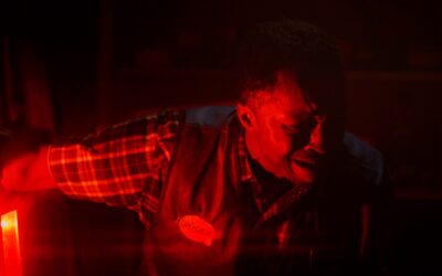 Exclusive clip: Scares in store in the storeroom in “HUMAN RESOURCES”