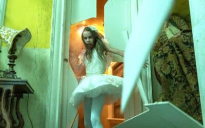 Exclusive Interview: Directors Matt Bettinelli-Olpin and Tyler Gillett on the care and feeding of “ABIGAIL”