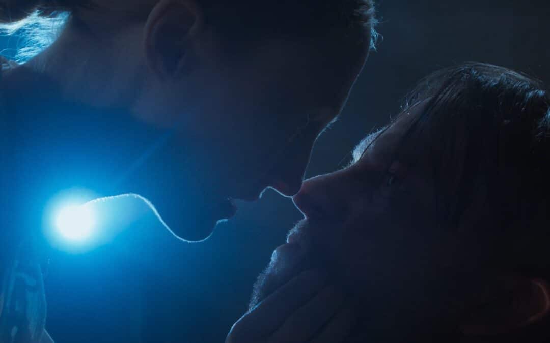 See the light of the new “BLOOD SHINE” poster, from “ALONE WITH YOU” creators