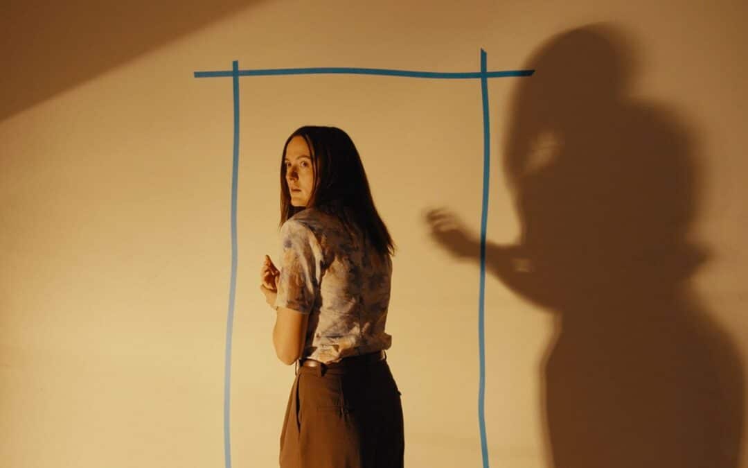 Movie Review: “BACKROOMS” opens up new levels of screen shivers