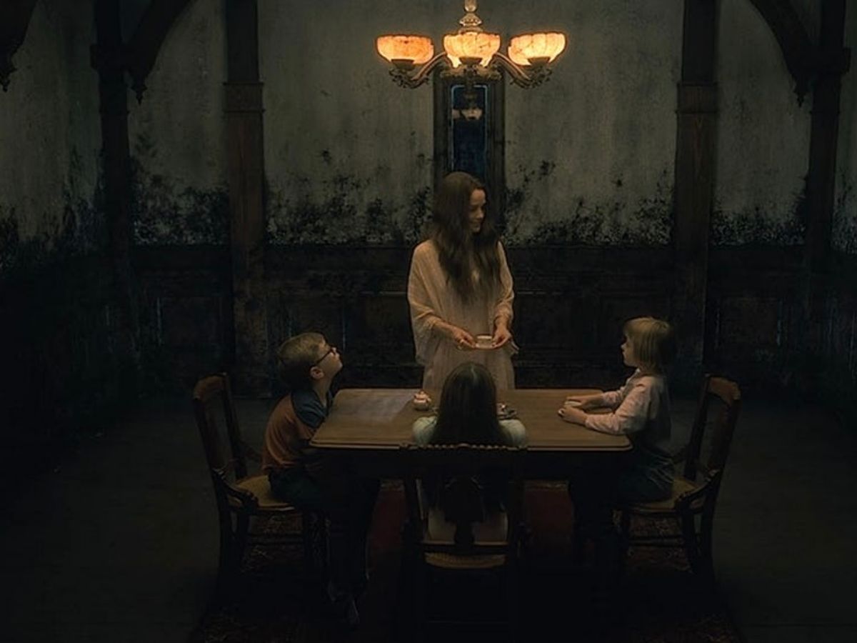 Why Netflix's new horror The Haunting of Hill House is being dubbed the 'most chilling of all time' - Mirror Online