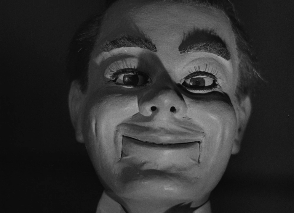 Still from Dead of Night (1945)